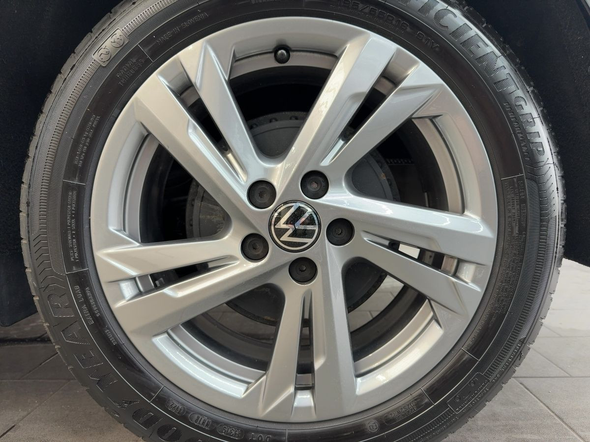 Polo 1.0 TSI R-Line ACC LED-Matrix Climatronic Bluet. Lane Ass. Start/Stopp