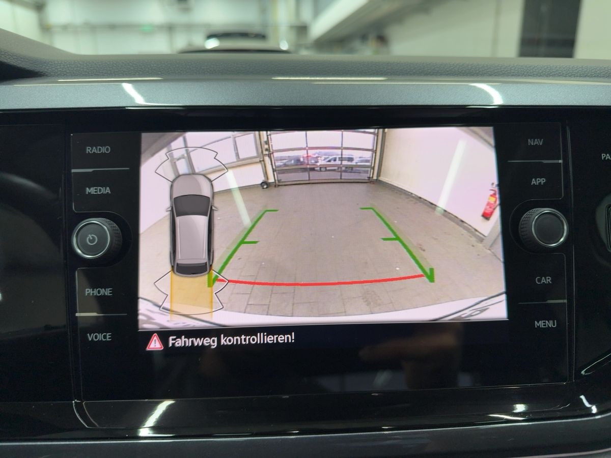 Taigo 1.5 TSI DSG Style ACC AHK Navi Pano LED-Matrix Kamera Sitzh. Lane Ass.