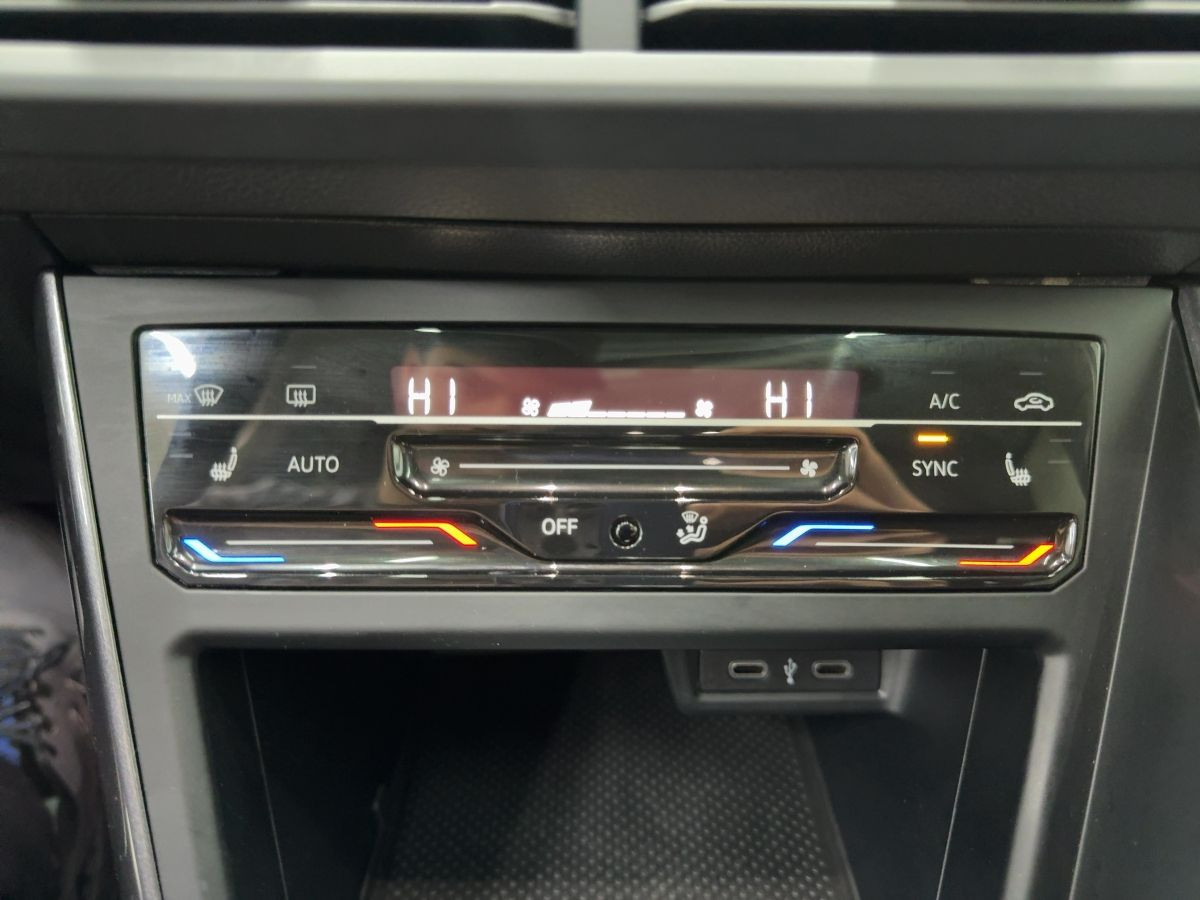 Taigo 1.5 TSI DSG Style ACC AHK Navi Pano LED-Matrix Kamera Sitzh. Lane Ass.