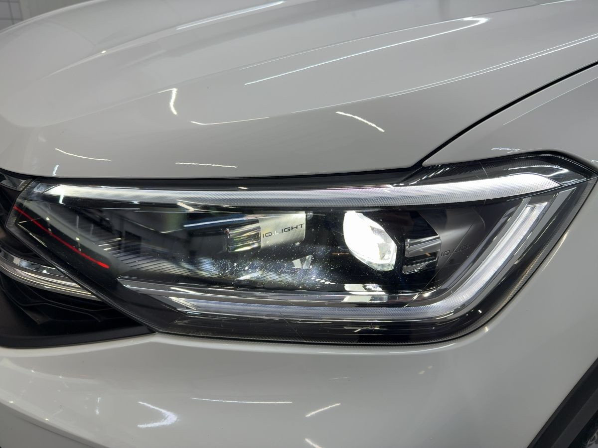 Taigo 1.5 TSI DSG Style ACC AHK Navi Pano LED-Matrix Kamera Sitzh. Lane Ass.