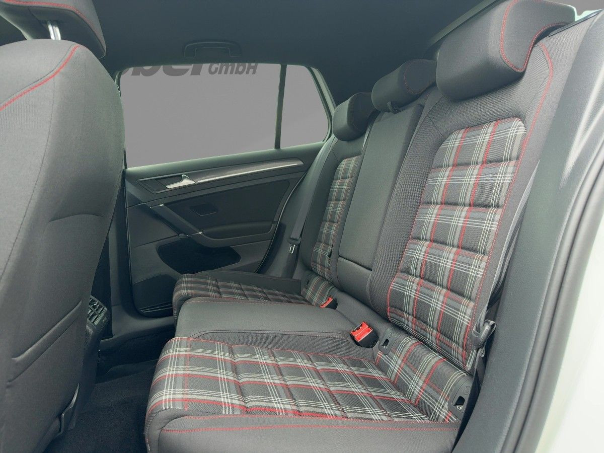 Golf VII GTI Performance 2.0 TSI DSG ACC LED Navi DYNAUDIO Climatronic Sitzh.