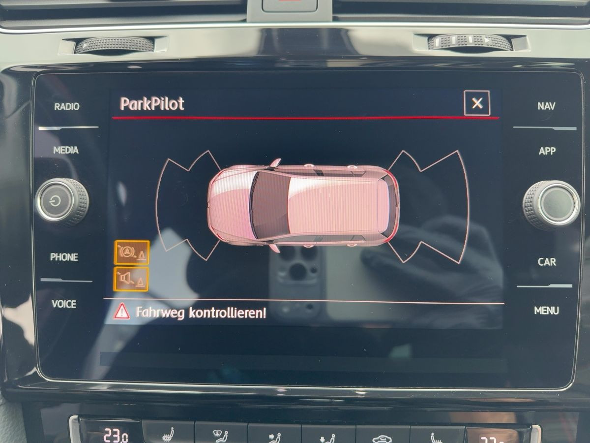 Golf VII GTI Performance 2.0 TSI DSG ACC LED Navi DYNAUDIO Climatronic Sitzh.