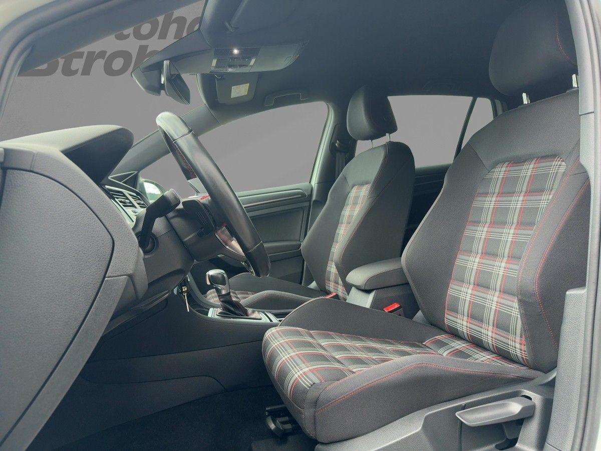 Golf VII GTI Performance 2.0 TSI DSG ACC LED Navi DYNAUDIO Climatronic Sitzh.