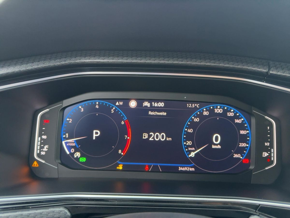 T-Cross 1.5 TSI DSG R-Line ACC Navi Kamera Dig. Cockpit Keyless