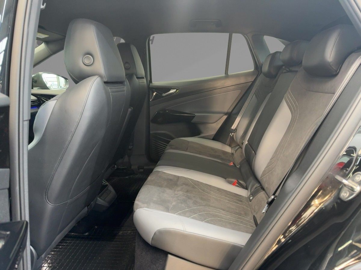 ID.4 Pro Performance 82 kWh ACC AHK Navi Kamera LED-Matrix Climatronic Sitzh.