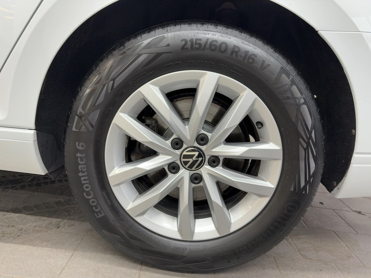 Passat Variant 2.0 TDI DSG Business AHK ACC Navi LED Kamera Keyless ergo Climatronic