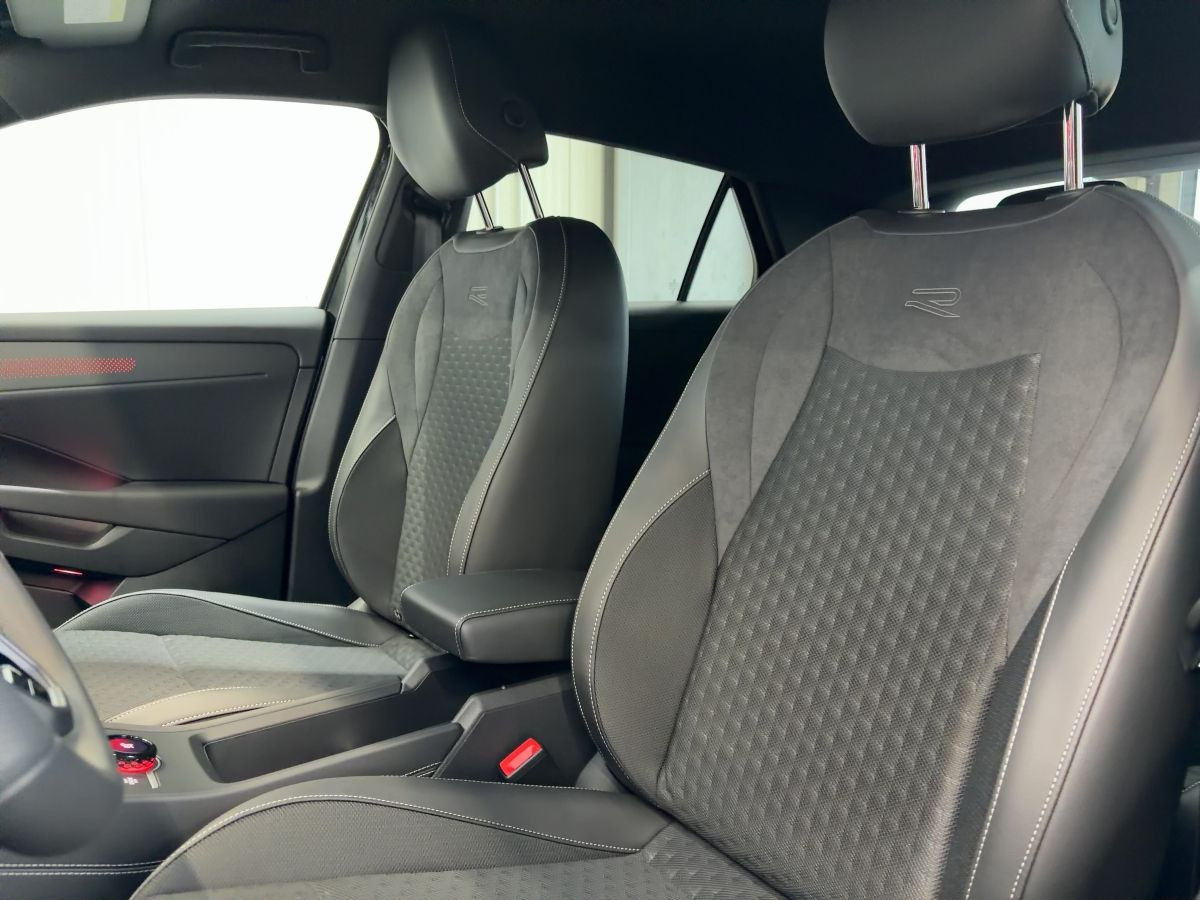 T-Roc R-Line 1.5eTSI OPF 110 kW 7-Gang-DSG LED