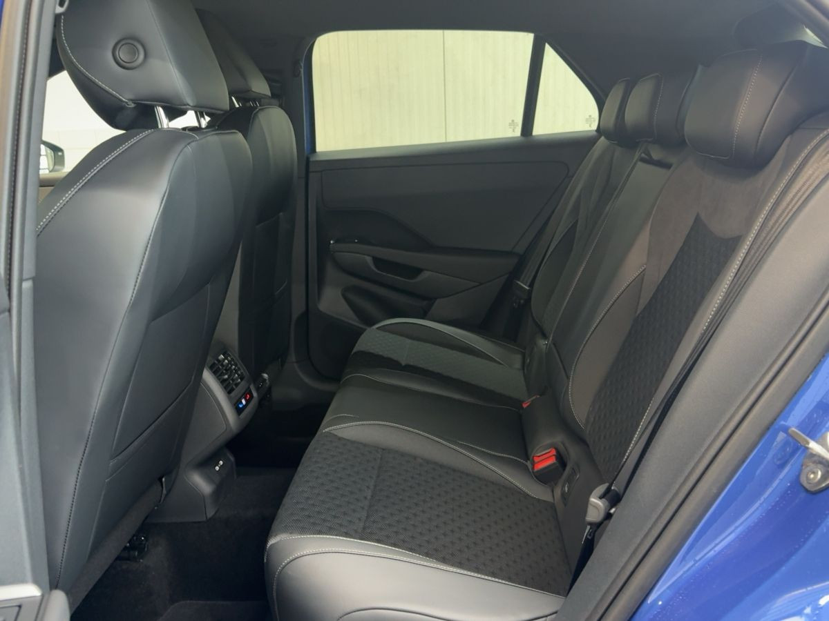 T-Roc R-Line 1.5eTSI 110 kW 7-Gang-DSG  LED ACC