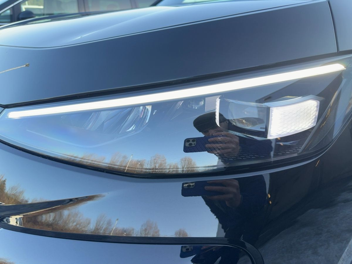 T-Roc R-Line 1.5 l eTSI OPF 110 kW (150 PS) 7-Gang-Doppelkupplungsgetriebe DSG