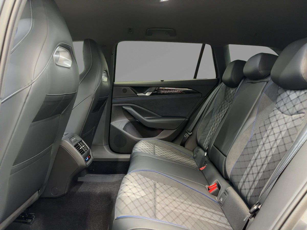 Passat Variant R-Line 2.0TDI SCR 110kW 7Gang-DSG