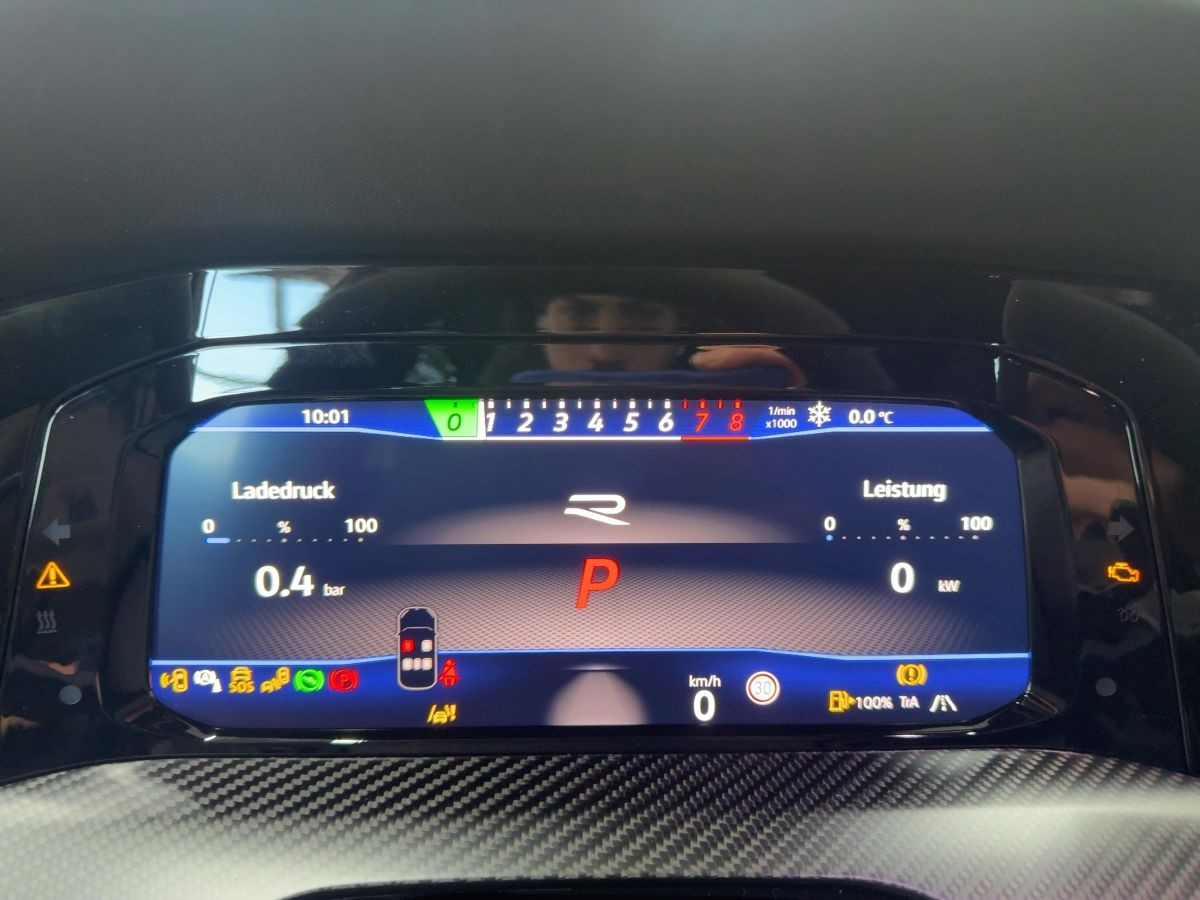 Golf R 2.0TSI 4MOTION 245 kW 7-Gang-DSG Black