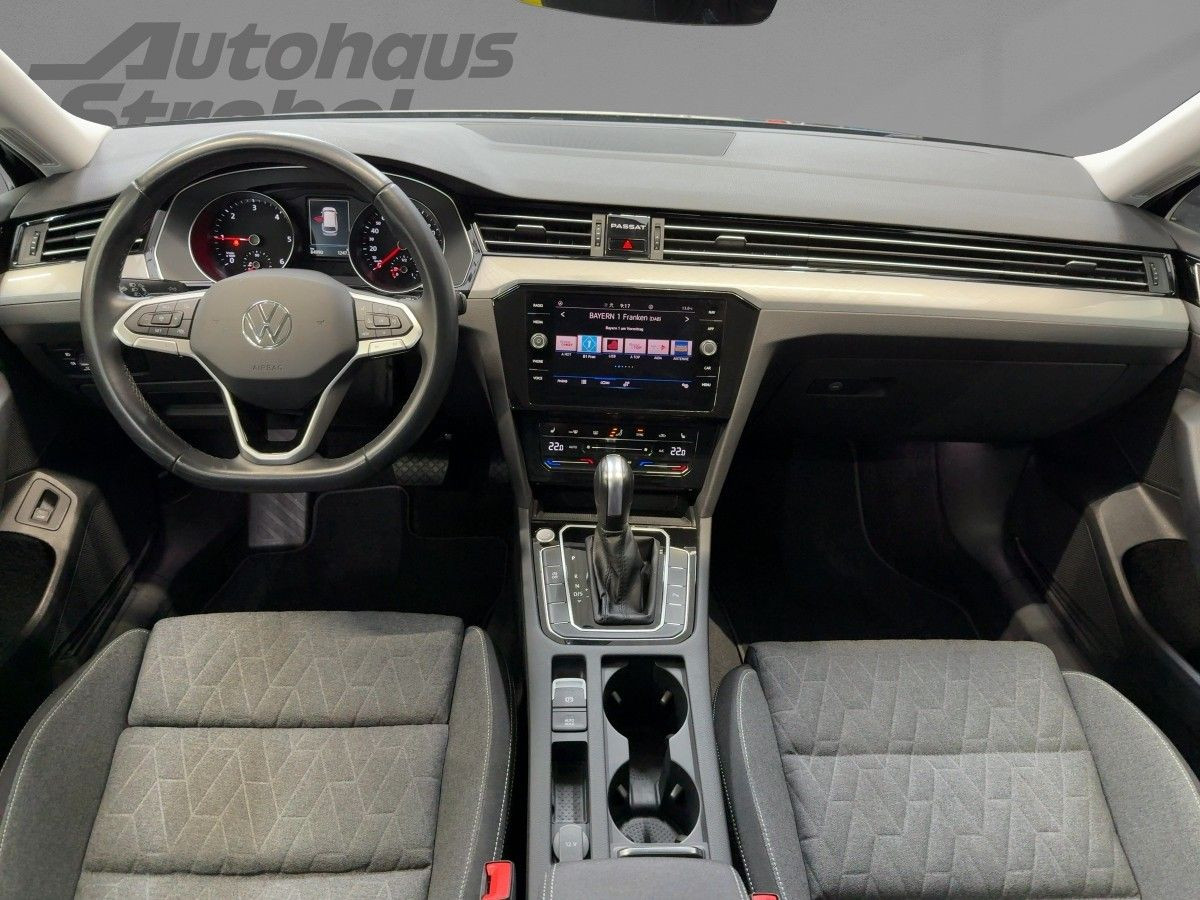 Passat Variant 2.0 TDI DSG Business AHK ACC Navi LED Kamera Keyless Bluet. Sitzh. ergo