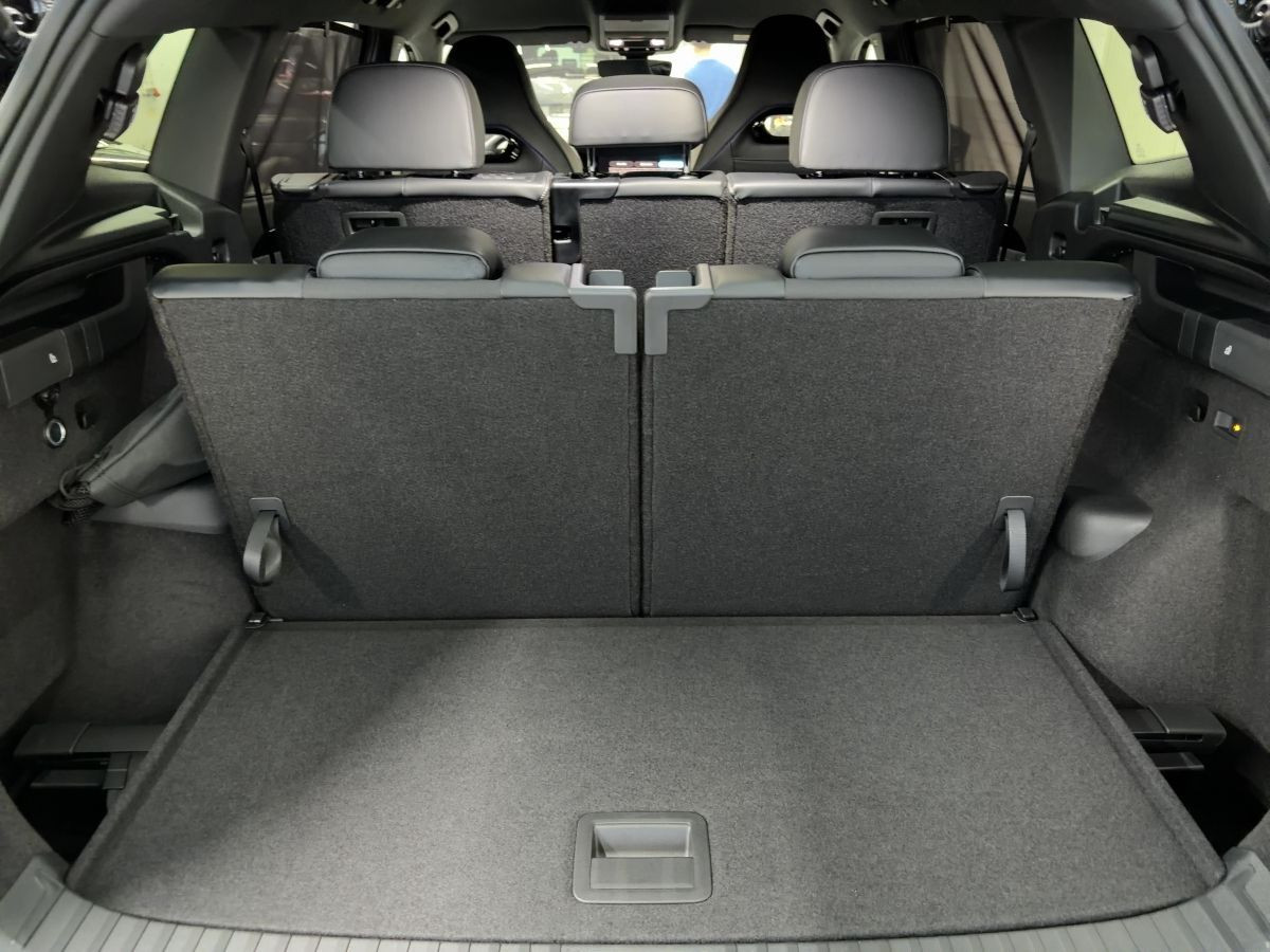 Tayron R-Line 2.0 TDI 110 kW 7-Gang-DSG LED ACC