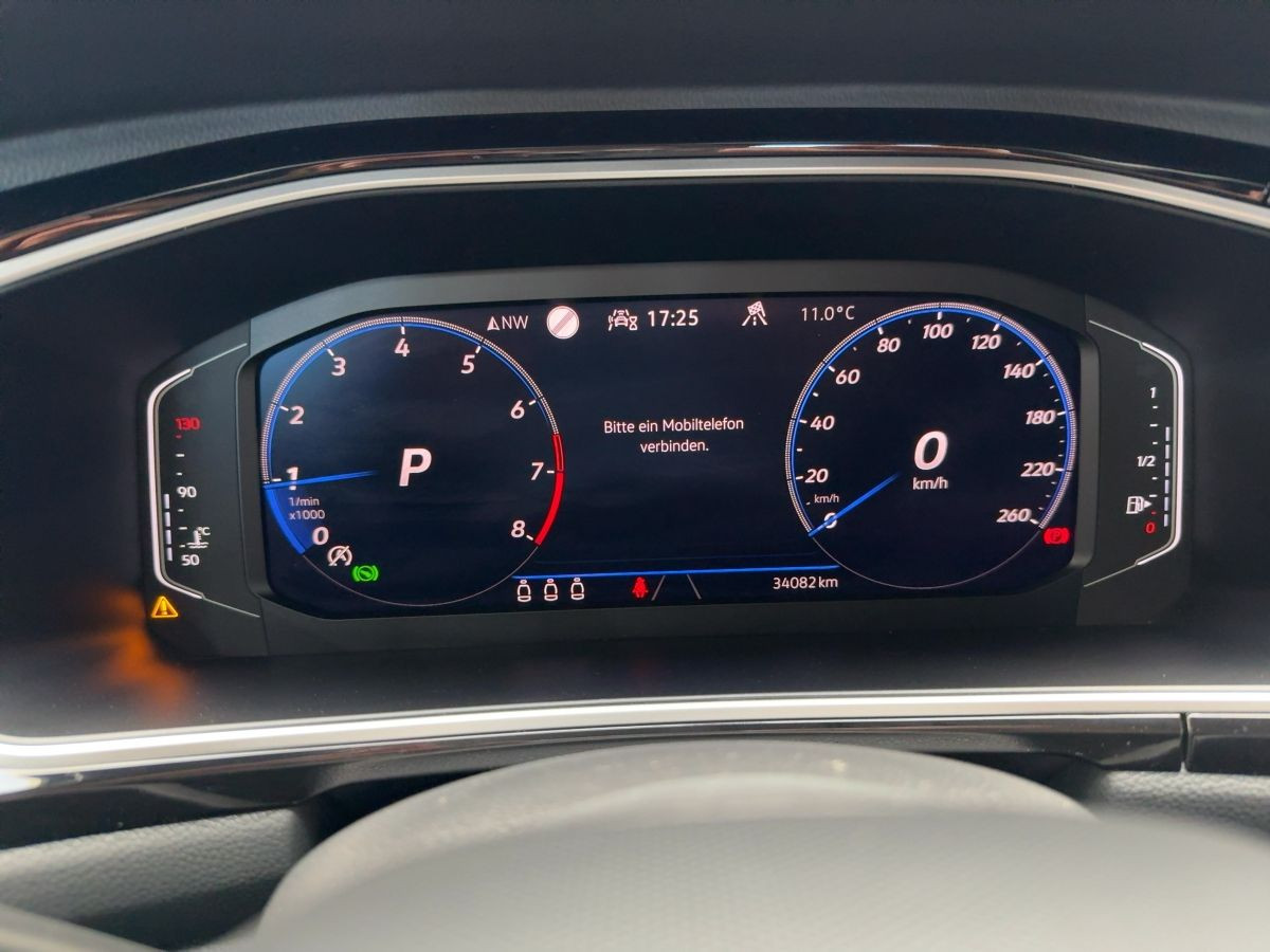 T-Roc 1.5 TSI DSG R-Line AHK ACC Navi LED-Matrix Kamera Beatsaudio Keyless