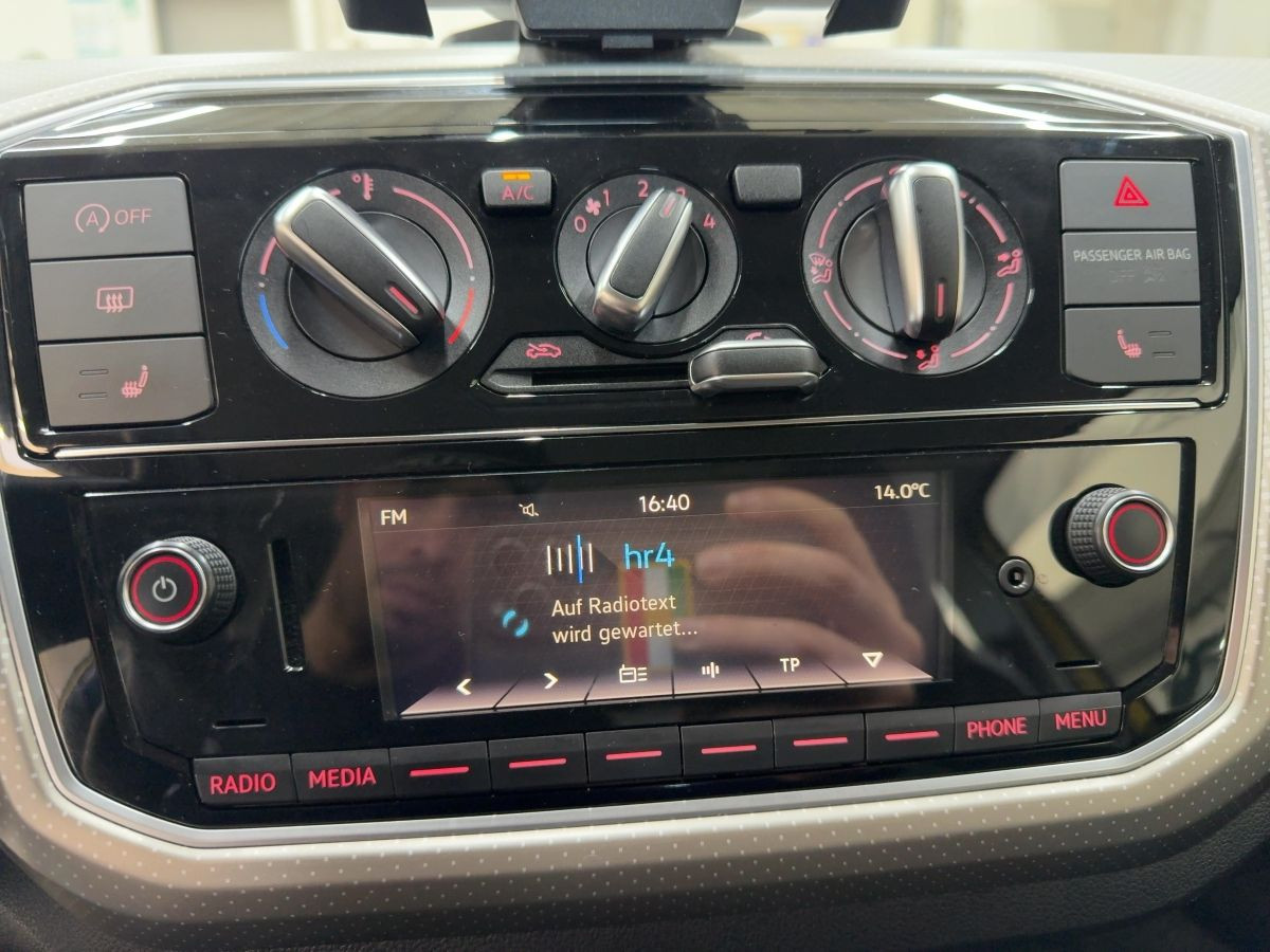 up! 1.0 high up! Klima Einparkh. Bluet. Sitzh. elektr. Spiegel + FH