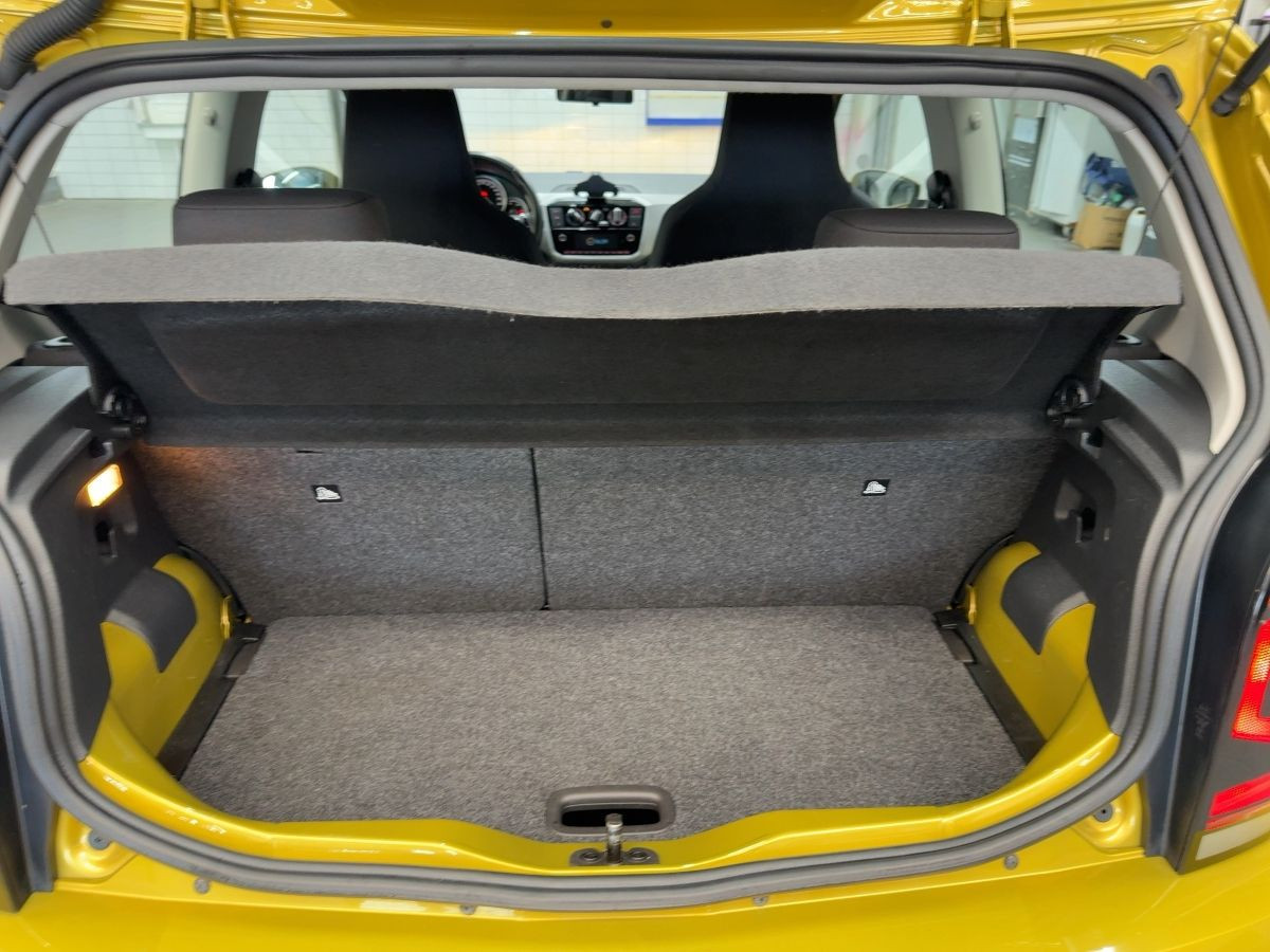 up! 1.0 high up! Klima Einparkh. Bluet. Sitzh. elektr. Spiegel + FH