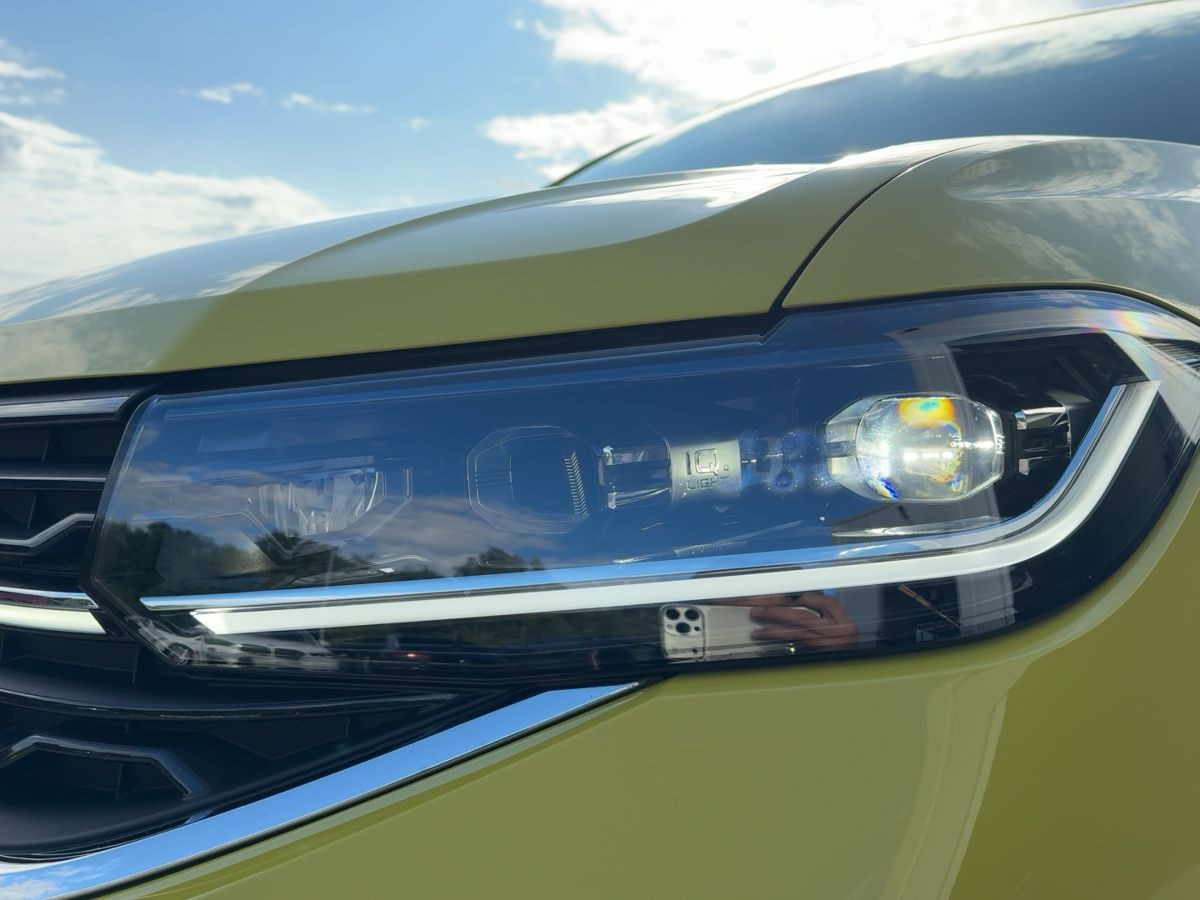 T-Cross 1.0 TSI DSG R-Line Navi LED-Matrix Kamera Climatronic Lane Ass.
