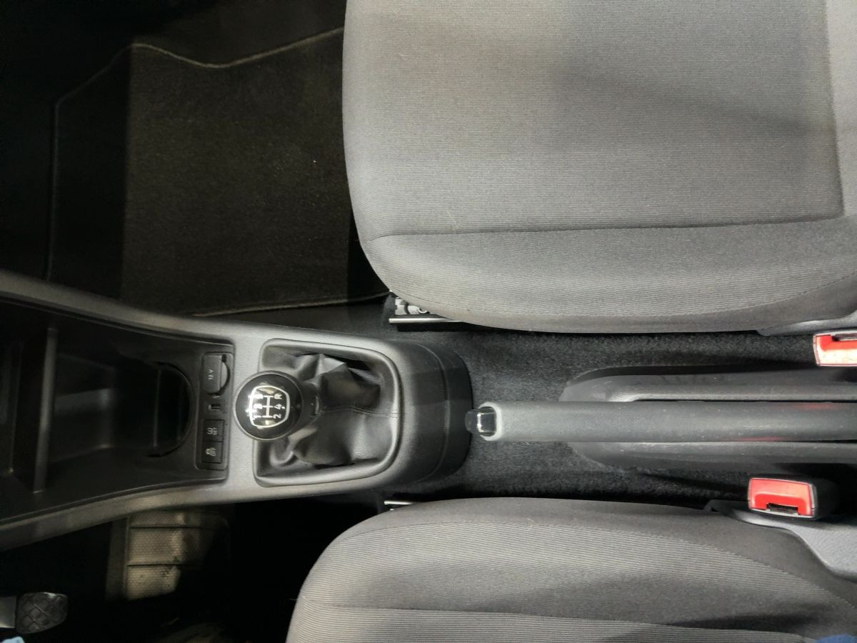 up! 1.0 move up! Tempo Einparkh. Bluet. Klima Nebel ZV elektr. FH