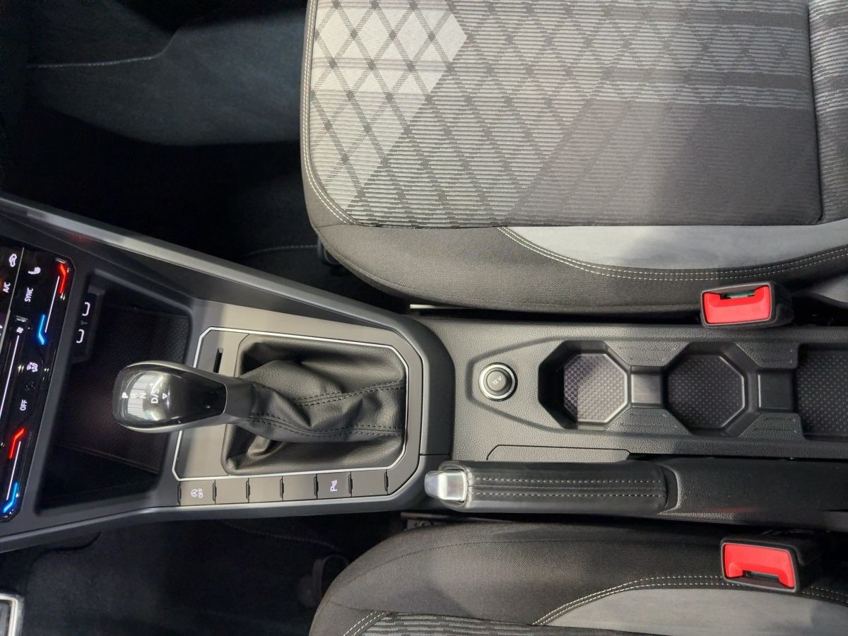 Taigo 1.5 TSI DSG R-Line ACC LED-Matrix Kamera Climatronic Bluet. Sitzh.