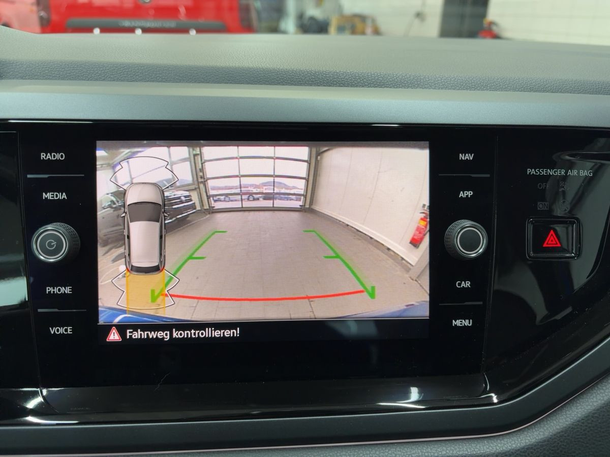 Polo 1.0 TSI R-Line ACC LED-Matrix Kamera Bluet. Sitzh.