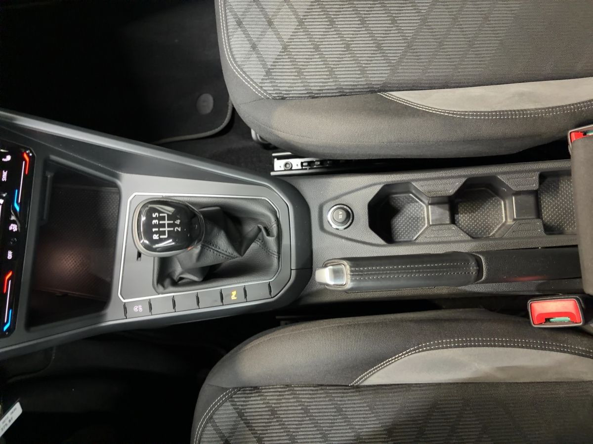 Polo 1.0 TSI R-Line ACC LED-Matrix Kamera Bluet. Sitzh.