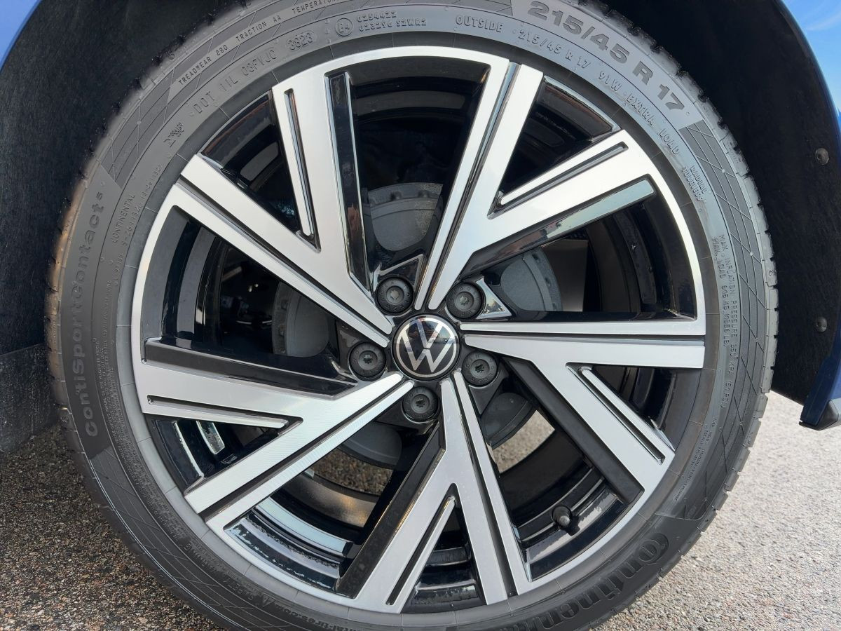 Polo 1.0 TSI R-Line ab 3,99% Navi LED-Matrix Pano Kamera Bluet. Sitzh.