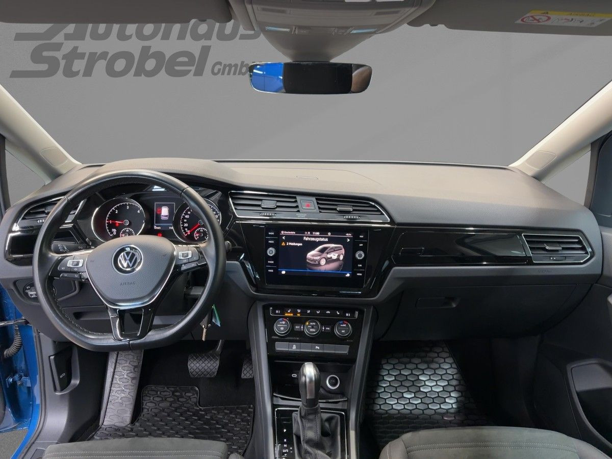 Touran 2.0 TDI DSG Highline 3,99% AHK ACC Navi LED Climatronic Bluet. Sitzh.