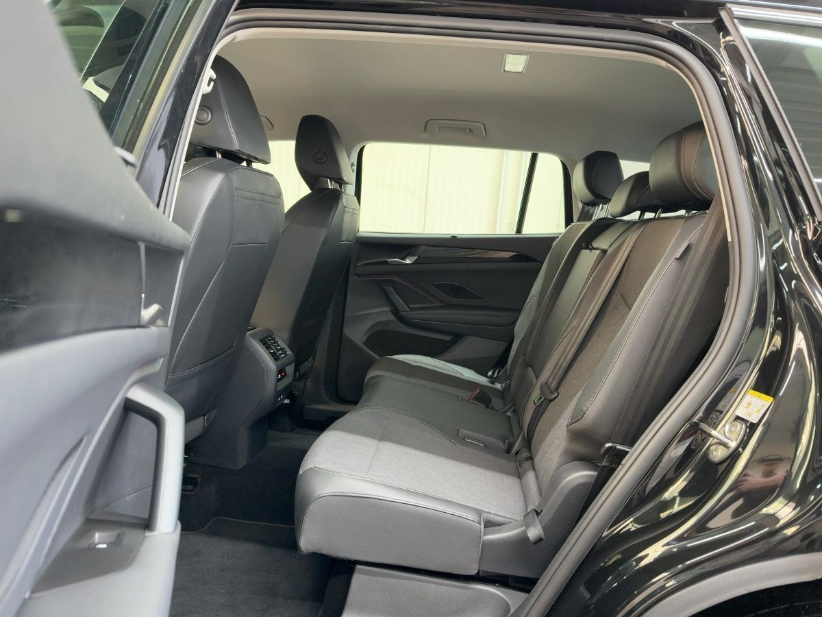 Tayron 2.0 TDI DSG 4M Life 7-Sitze ACC DCC AHK Navi Area View LED-Matrix