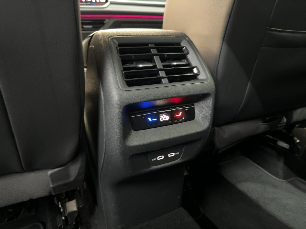 Tayron 2.0 TDI DSG 4M Life 7-Sitze ACC DCC AHK Navi Area View LED-Matrix