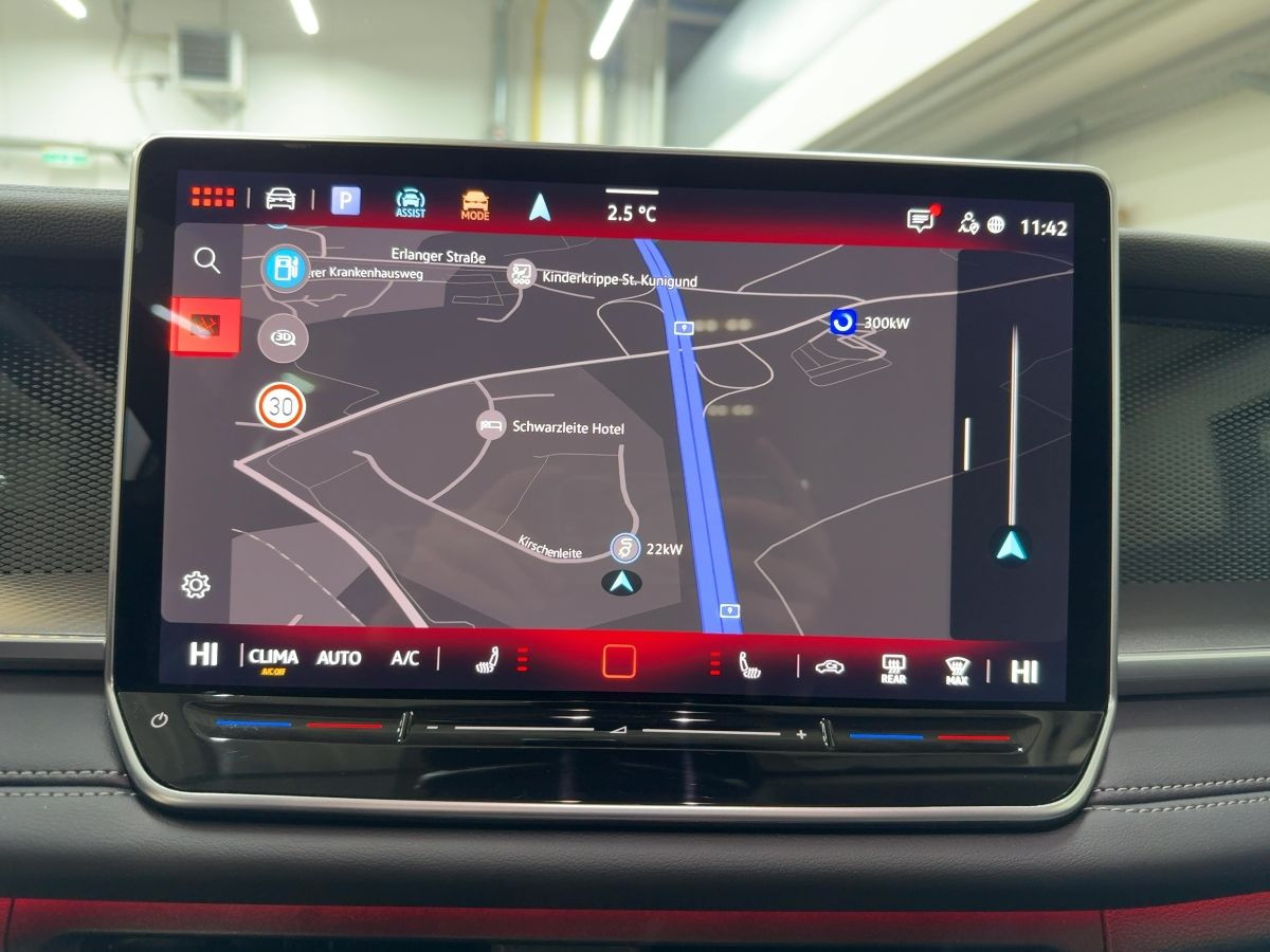 Tayron 2.0 TDI DSG 4M Life ab 3,99% 7-Sitzer AHK ACC DCC Navi HD-Matrix Kamera