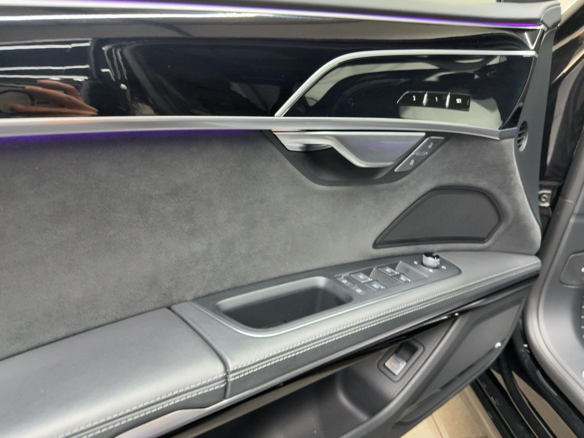 A8 3.0 V6 TDI tiptronic quattro S-Line AHK Navi Matrix-LED Leder Pano