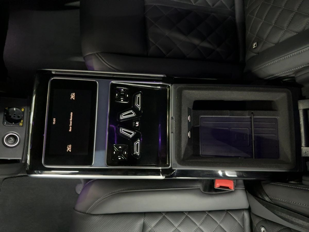 A8 3.0 V6 TDI tiptronic quattro S-Line AHK Navi Matrix-LED Leder Pano