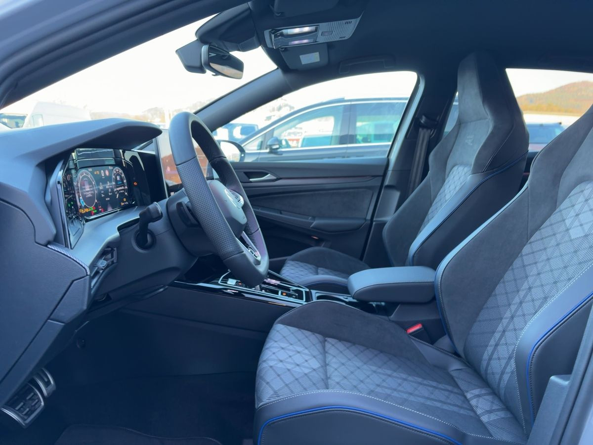 Golf R-Line 1.5 eTSI OPF 110kW 7-Gang-DSG LED DC