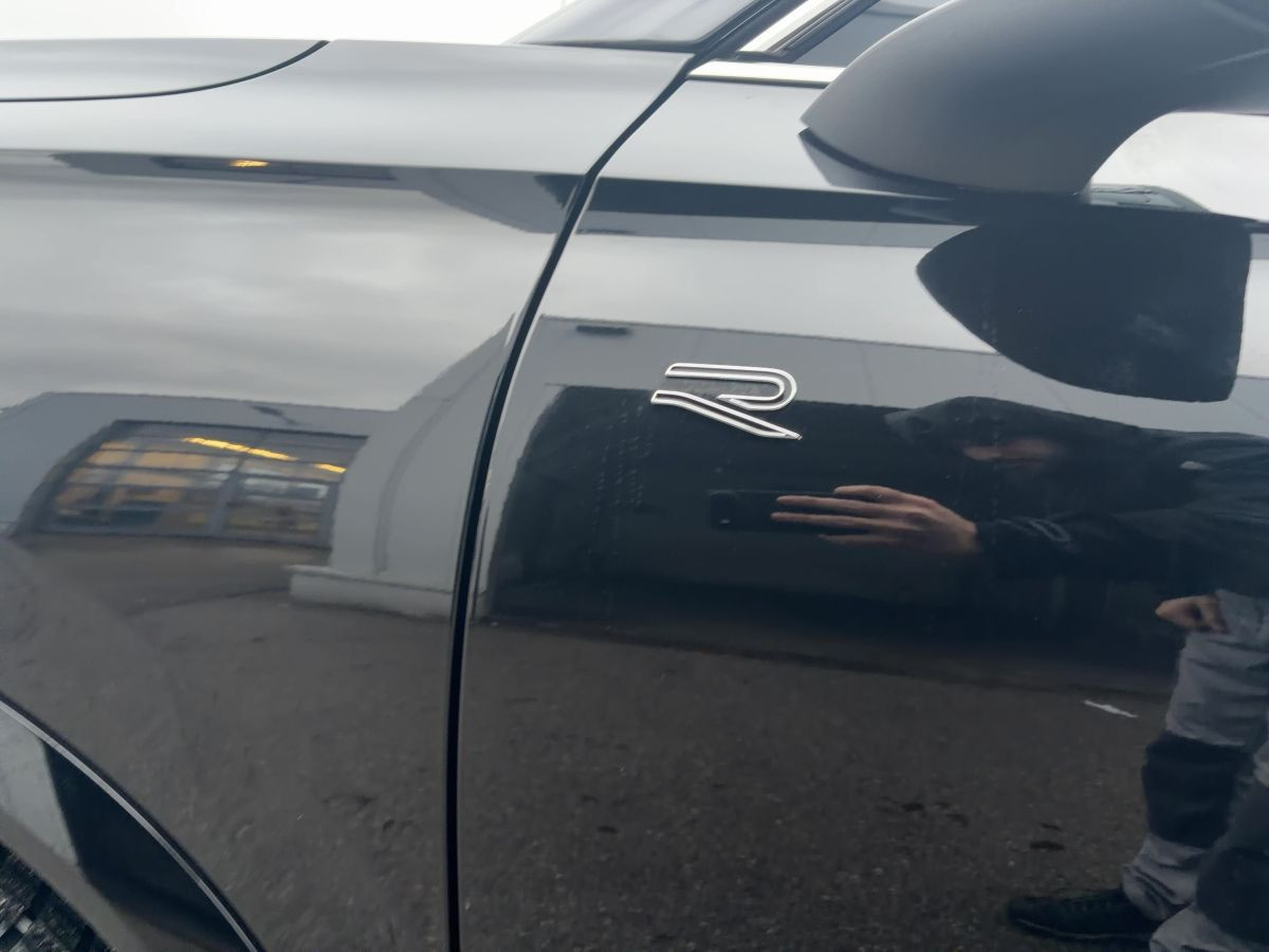 Tiguan R-Line 1.5eTSI OPF 110kW 7-Gang-DSG LED