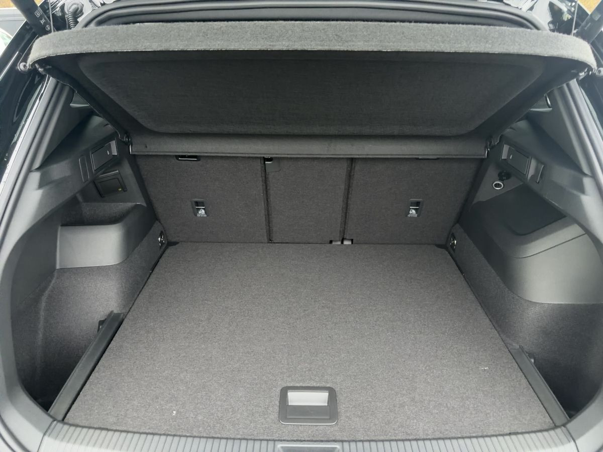 Tiguan R-Line 1.5eTSI OPF 110kW 7-Gang-DSG LED