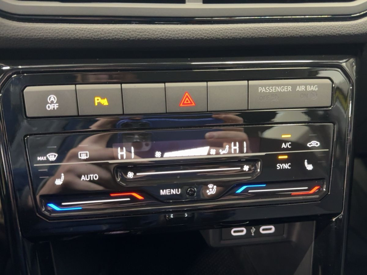 T-Cross 1.0 TSI DSG Life LED Kamera Climatronic Bluet. Sitzh. Start/Stopp