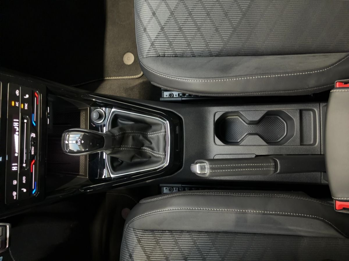 T-Cross 1.5 TSI DSG R-Line ab 3,99% ACC Kamera LED-Matrix Bluet. Sitzh.