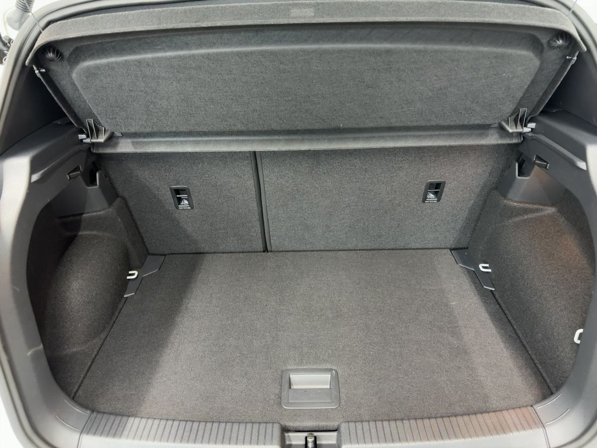 T-Cross 1.5 TSI DSG R-Line ab 3,99% ACC Kamera LED-Matrix Bluet. Sitzh.