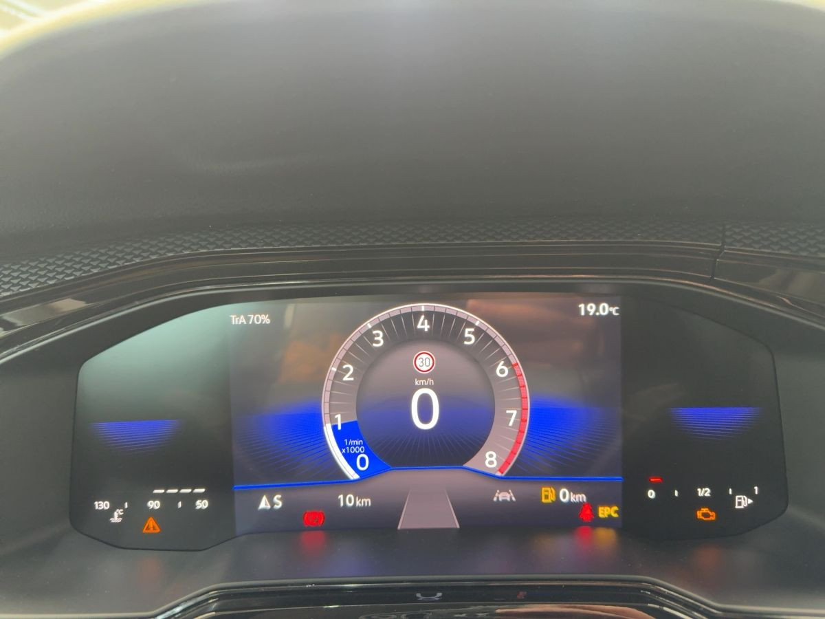 Polo Life 1.0 59 kW 5-Gang LED Klima