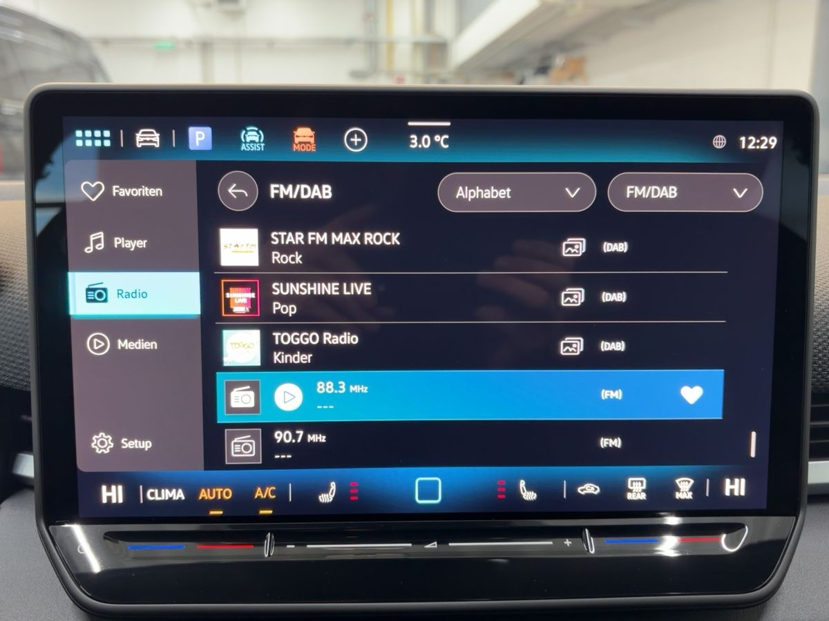 T-Roc R-Line 1.5 eTSI 110 kW 7-Gang-DSG LED Navi