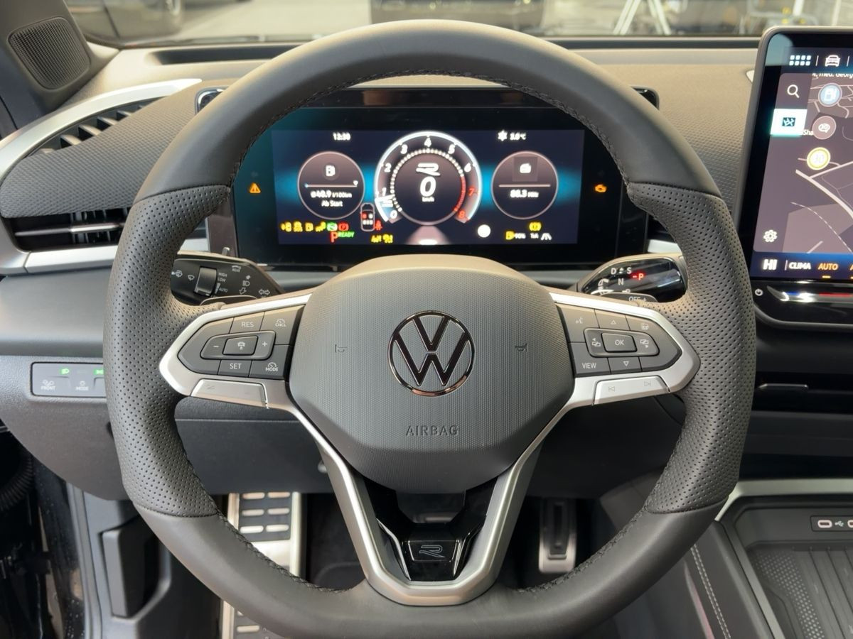 T-Roc R-Line 1.5 eTSI 110 kW 7-Gang-DSG LED Navi