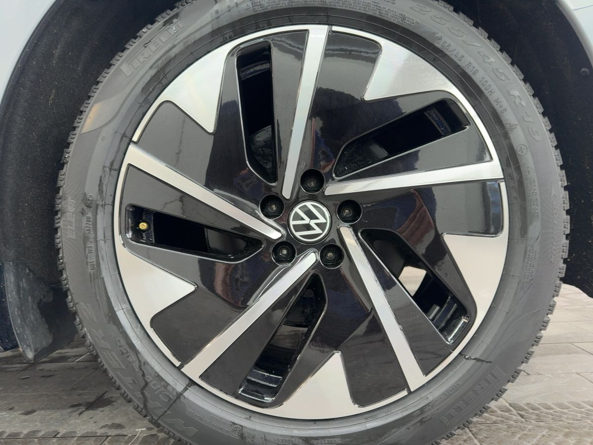 ID.7 Tourer GTX 250 kW 4M ab 1,49% 91 kWh Wärmep. LED-Matrix Head-Up 