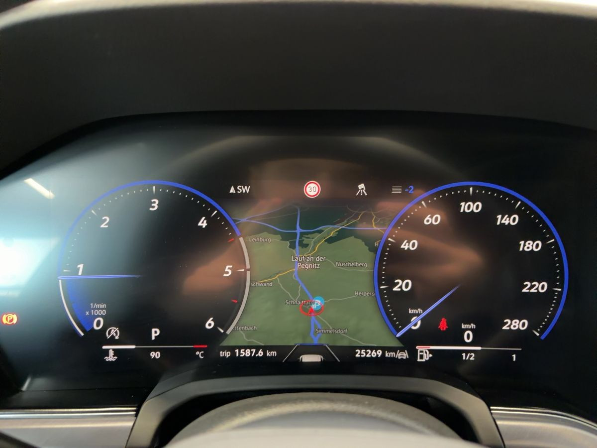 Touareg 3.0 V6 TDI DSG 4M R-Line ab 2,49 % AHK ACC Luft Navi Kamera Head-Up