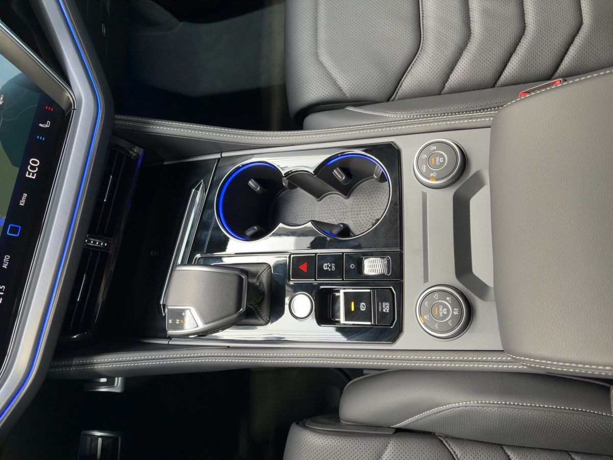 Touareg 3.0 V6 TDI DSG 4M R-Line ab 2,49 % AHK ACC Luft Navi Kamera Head-Up