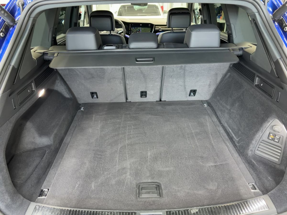 Touareg 3.0 V6 TDI DSG 4M R-Line ab 2,49 % AHK ACC Luft Navi Kamera Head-Up