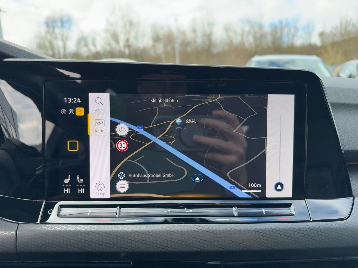 Golf VIII GTD 2.0 TDI DSG BLACK STYLE ACC DCC Navi LED-Matrix HarmanKardon Bluet.