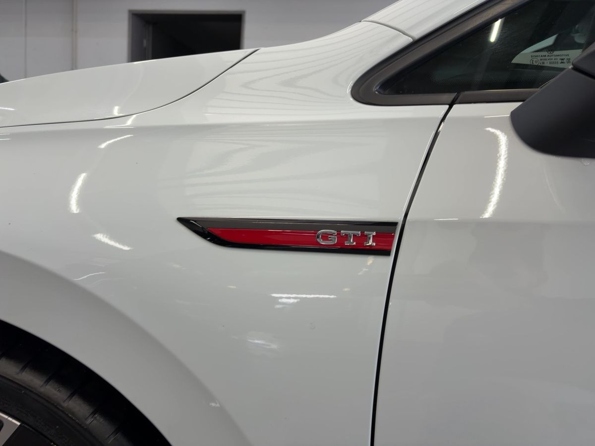 Golf VIII GTI 2.0 TSI Navi LED Plus Climatronic Einparkh. Lane Ass. Bluet.