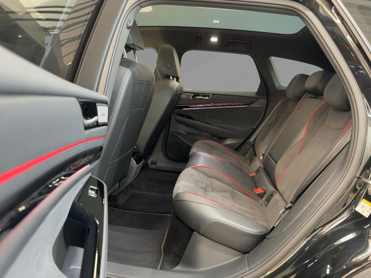 ID.7 Tourer GTX 250 kW 4M ab 1,49% 91 kWh AHK ACC Wärmep. Navi Pano Kamera Head-up