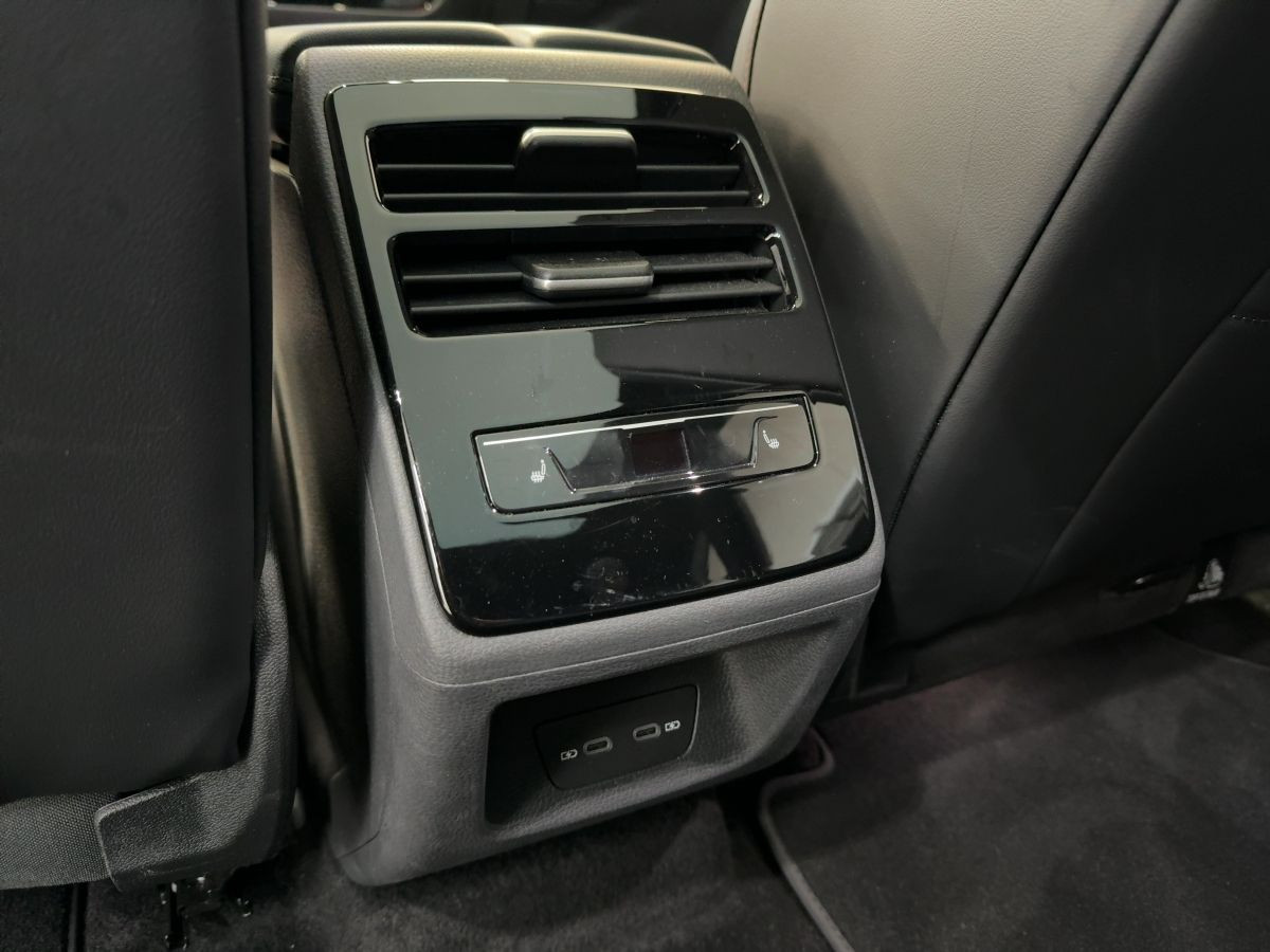 ID.7 Tourer GTX 250 kW 4M ab 1,49% 91 kWh AHK ACC Wärmep. Navi Pano Kamera Head-up