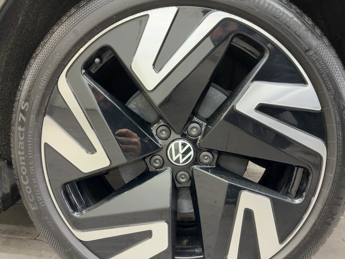 ID.7 Tourer GTX 250 kW 4M ab 1,49% 91 kWh DCC AHK Wärmep. Navi Kamera HarmanKardon